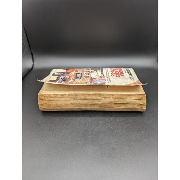 Chilton's Repair Manual Book Toyota Trucks 1970-88 Part No. 7035 4WD Diesel READ - Picture 5 of 13